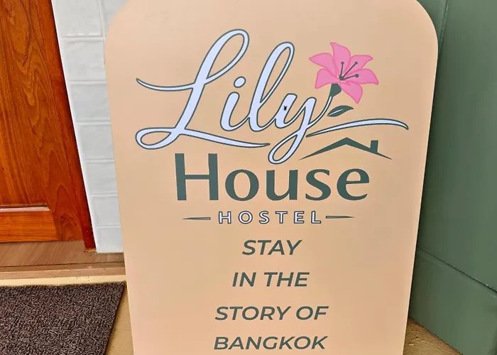 Lily House Albergue